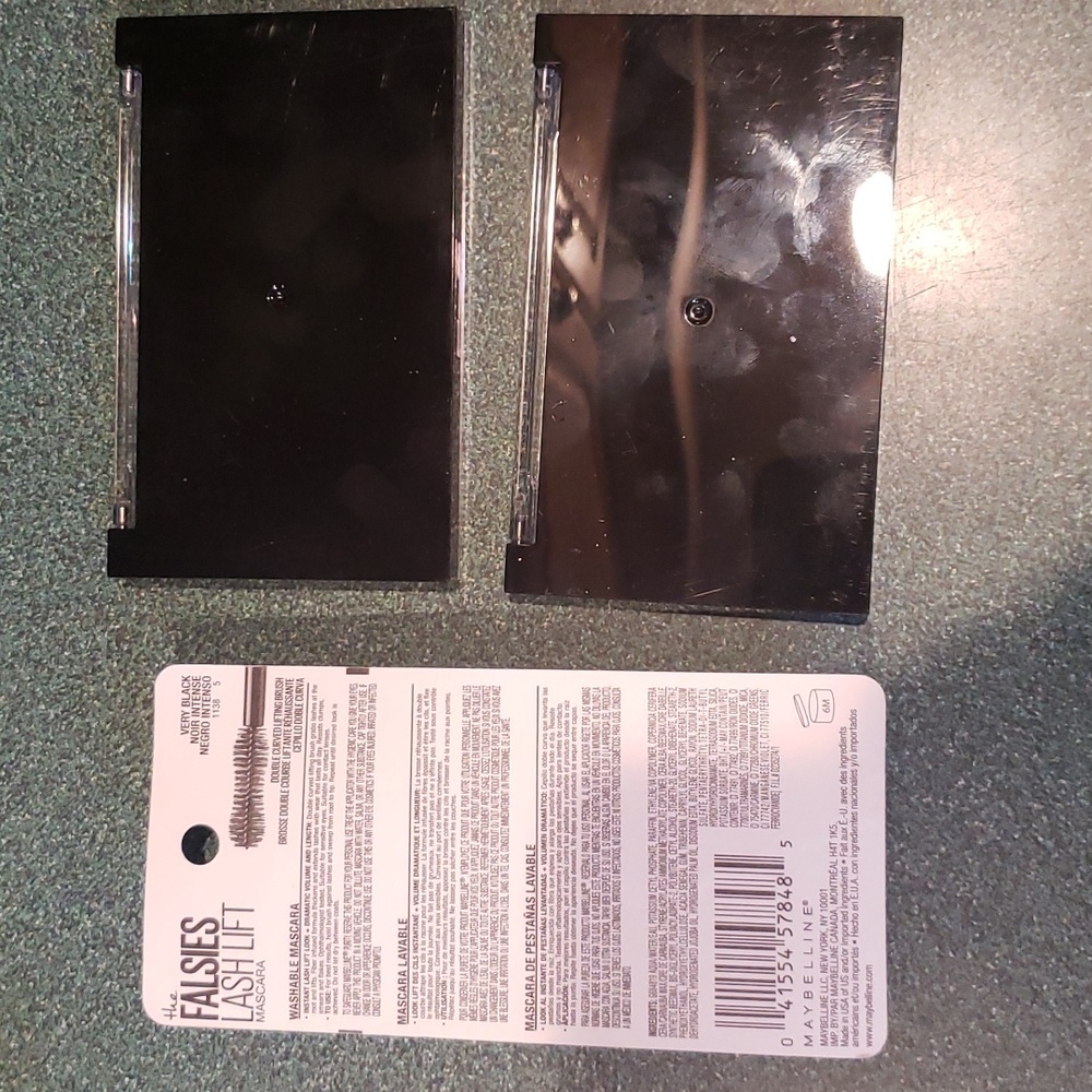 True naked eye pallets and Maybelline falsies mascara very black - Picture 3 of 3